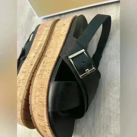 MICHAEL KORS - Easton Sandal Black 8 - Picture 2 of 12